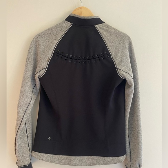 Lululemon bomber baseball style jacket size 6 - Picture 2 of 4